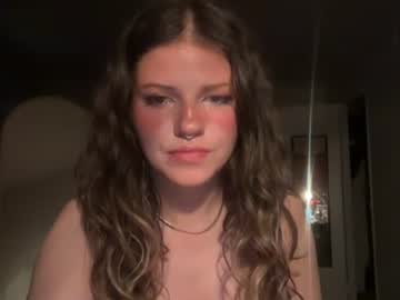 girl
        fairyyy653 cam image #6012470