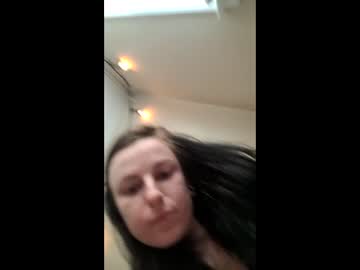 girl
        thvndercat cam image #2445376