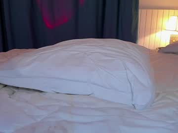girl
        miatooresss cam image #5039947