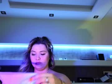 girl
        sherbru cam image #4587277