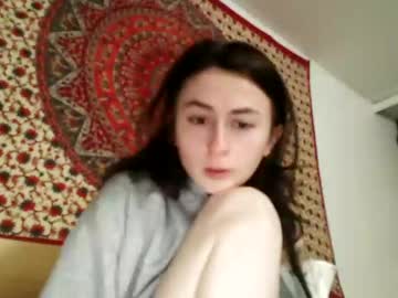 girl
        zoepleasing cam image #6255850