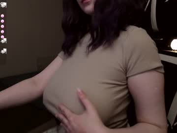 girl
        overoce cam image #1578031