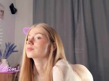 girl
        kateharrise cam image #3662373