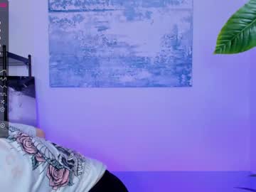 girl
        stephanie_hote cam image #1893518