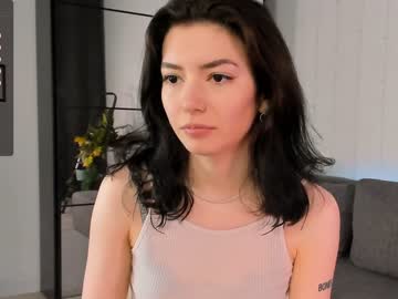 girl
        julietaromaniss cam image #4027713