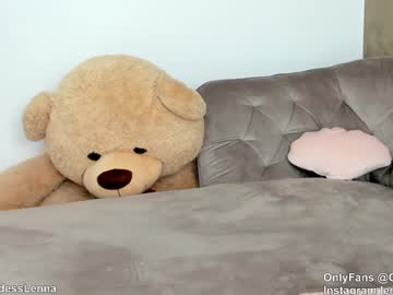 girl
        lenna_godess cam image #4669374