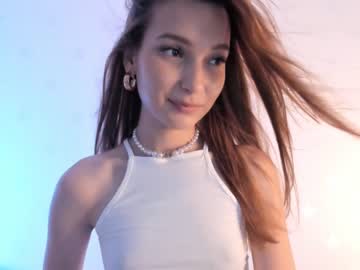 girl
        mariesare cam image #1933699