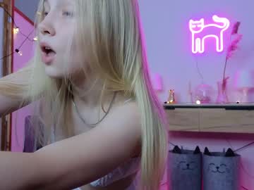 girl
        appr0ved cam image #2351080