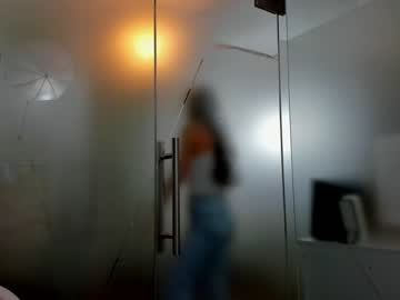 girl
        anyarayne cam image #2501579