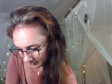 couple
        goddess_marylin cam image #2550767