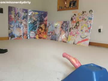 girl
        missnerdydirty cam image #1246031