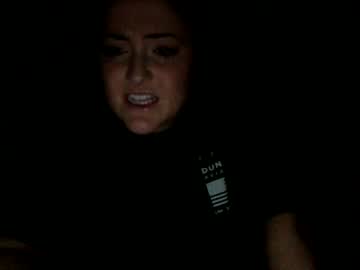 girl
        peachesncreamyy131433 cam image #739502