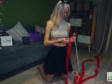 girl
        audreycarvin cam image #4688604