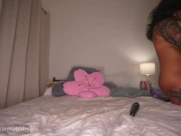 girl
        sweetkarmababy cam image #4773427