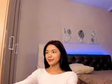 girl
        tin_zhi cam image #1346310