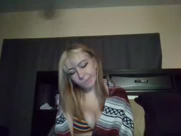 girl
        sexyvexy13 cam image #2950712