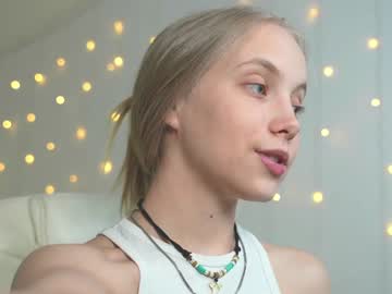 girl
        appr0ved cam image #3935274