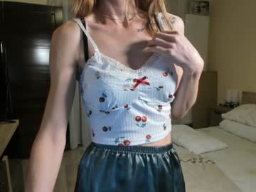girl
        zt0_ cam image #5082245