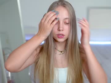 girl
        appr0ved cam image #5232301
