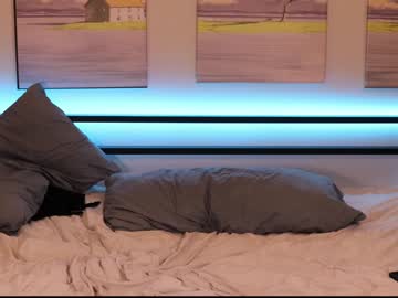 girl
        aj_peachtree cam image #1643031