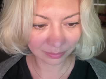 girl
        kiradivine cam image #6734071