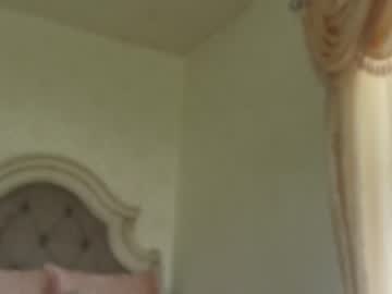 girl
        littlegreekflower cam image #4031095
