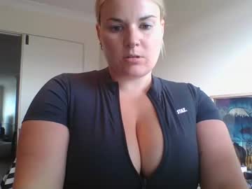 girl
        sexpositive_ cam image #1579594