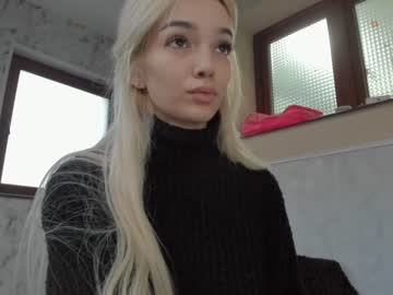 girl
        sassyt33n cam image #2989954