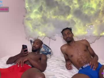 couple
        a_kingg cam image #1536037