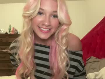 girl
        sweetmorgannn cam image #4350659