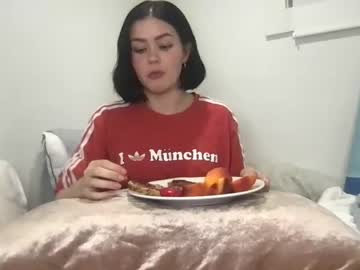 girl
        littlesugarpea cam image #2318294