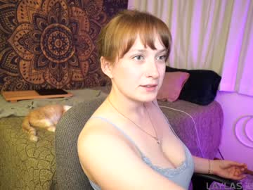 girl
        laylas_universe cam image #5063058