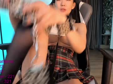 girl
        lindamei cam image #2854196