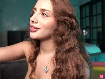 girl
        nina_mon cam image #6363157