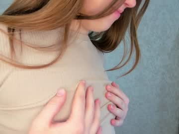 girl
        laurenshannons cam image #2914000