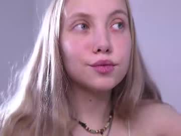 girl
        appr0ved cam image #6732623