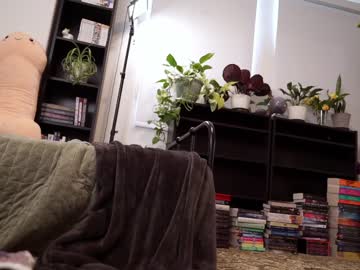 girl
        evelynpiers cam image #4162433