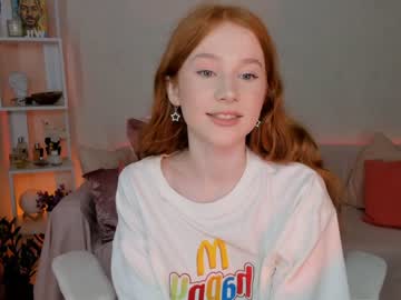 girl
        madeline_jackson cam image #2110100