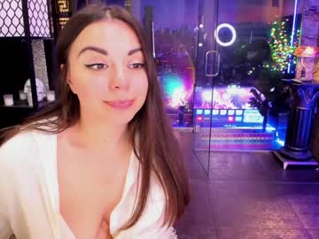 girl
        alma_pearl cam image #1271929