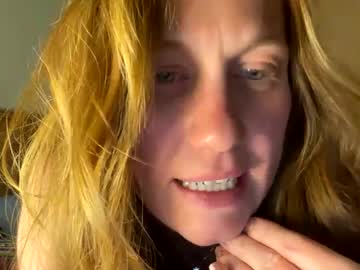 girl Cam Girls Masturbating With Dildos On Chaturbate with petalingpussy