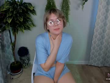 girl
        jettabayse cam image #3548220