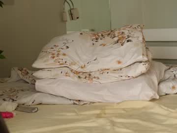 girl
        ronny_ponny cam image #5137296
