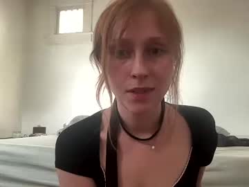 girl
        kennixolee22 cam image #1944342