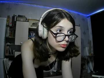 girl
        alodieherlan cam image #6954380