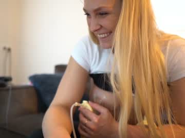 girl
        siswet19 cam image #907517