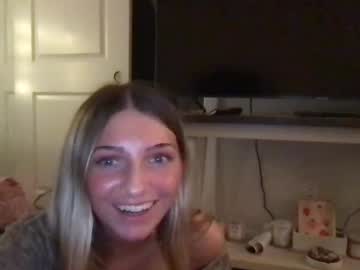 girl Cam Girls Masturbating With Dildos On Chaturbate with emiefox2