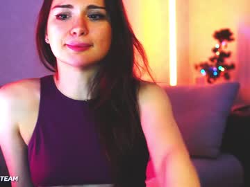 girl
        emmber cam image #3189906