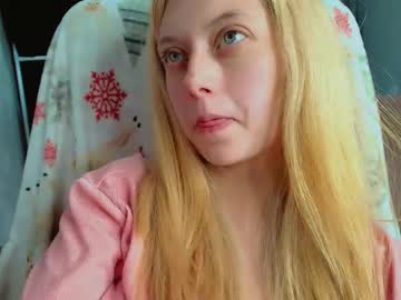 girl Cam Girls Masturbating With Dildos On Chaturbate with puff_witch