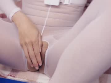 girl
        kemii cam image #168480