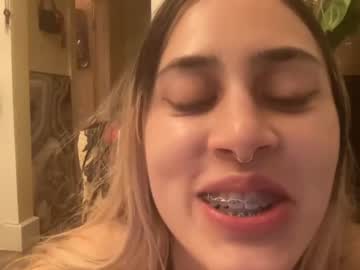 girl Cam Girls Masturbating With Dildos On Chaturbate with drippymermaid